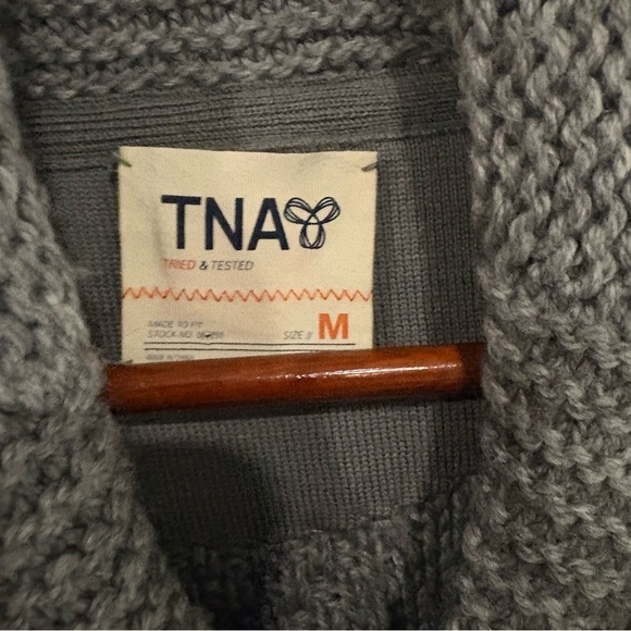 Aritiza  TNA Gray and Pink Women's  eclectic grandpa style cable knit Sweater - Picture 3 of 8